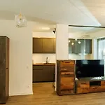 Апартаменти Cloudview - Aviatiei, Private Underground Parking *