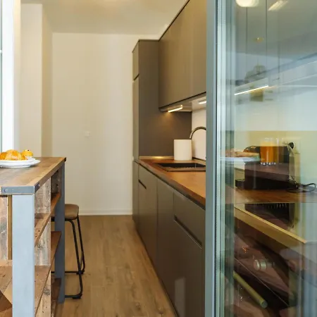 Cloudview - Aviatiei, Private Underground Parking Appartement *