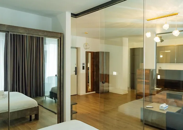 Cloudview - Aviatiei, Private Underground Parking Apartament