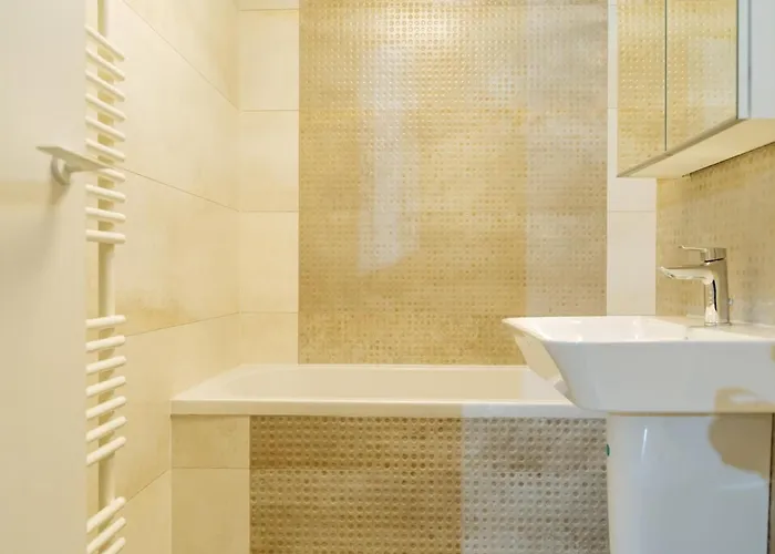 Cloudview - Aviatiei, Private Underground Parking