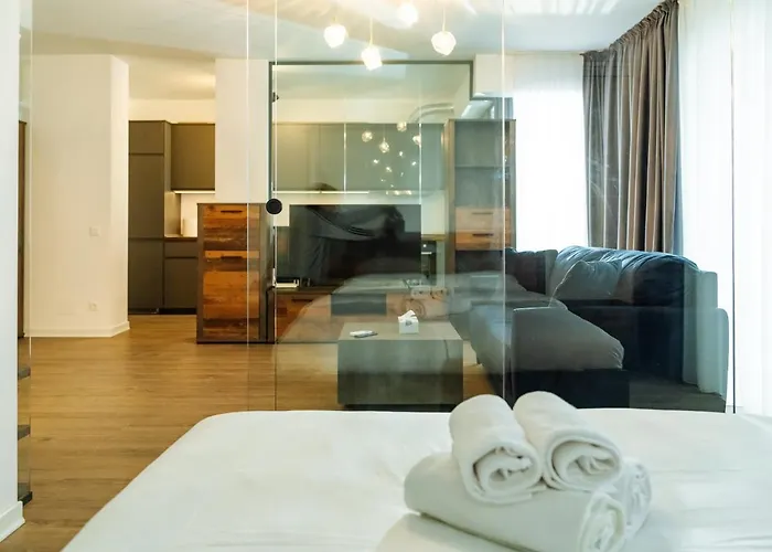 Cloudview - Aviatiei, Private Underground Parking Apartament *